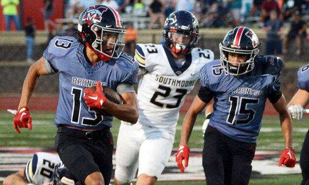 Mustang’s big play offense, shutdown defense fuels 44-13 season-opening win over Southmoore
