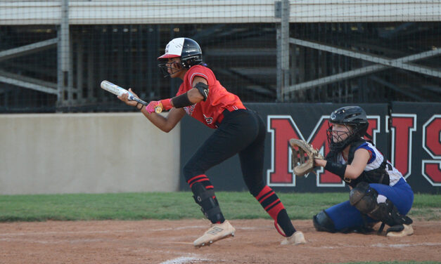 Broncos move to 3-0 in Class 6A District 4 with 30 hits in wins over Bixby, Jenks